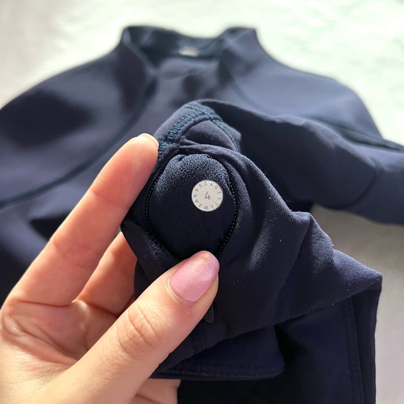 Lululemon Navy Quarter Zip Jacket Size 4 - Picture 7 of 7